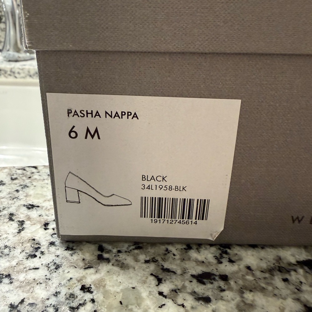 Like new Aquatalia Black Leather Pasha Pump - Size 6 - Picture 10 of 13